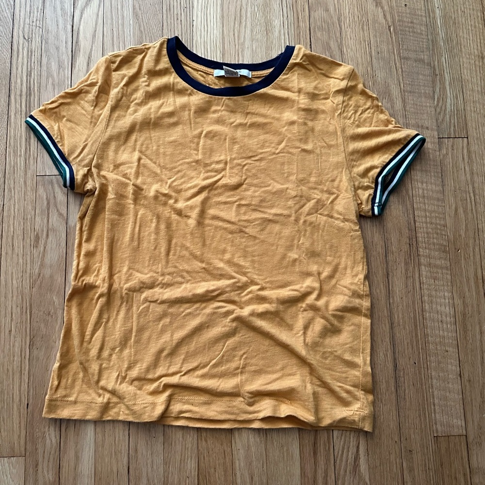 Forever 21 t shirt